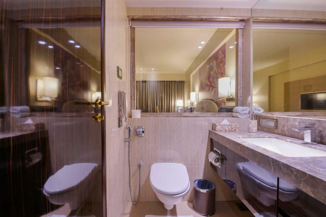 Sai Palace Grand, Malad Mumbai Dış mekan fotoğraf